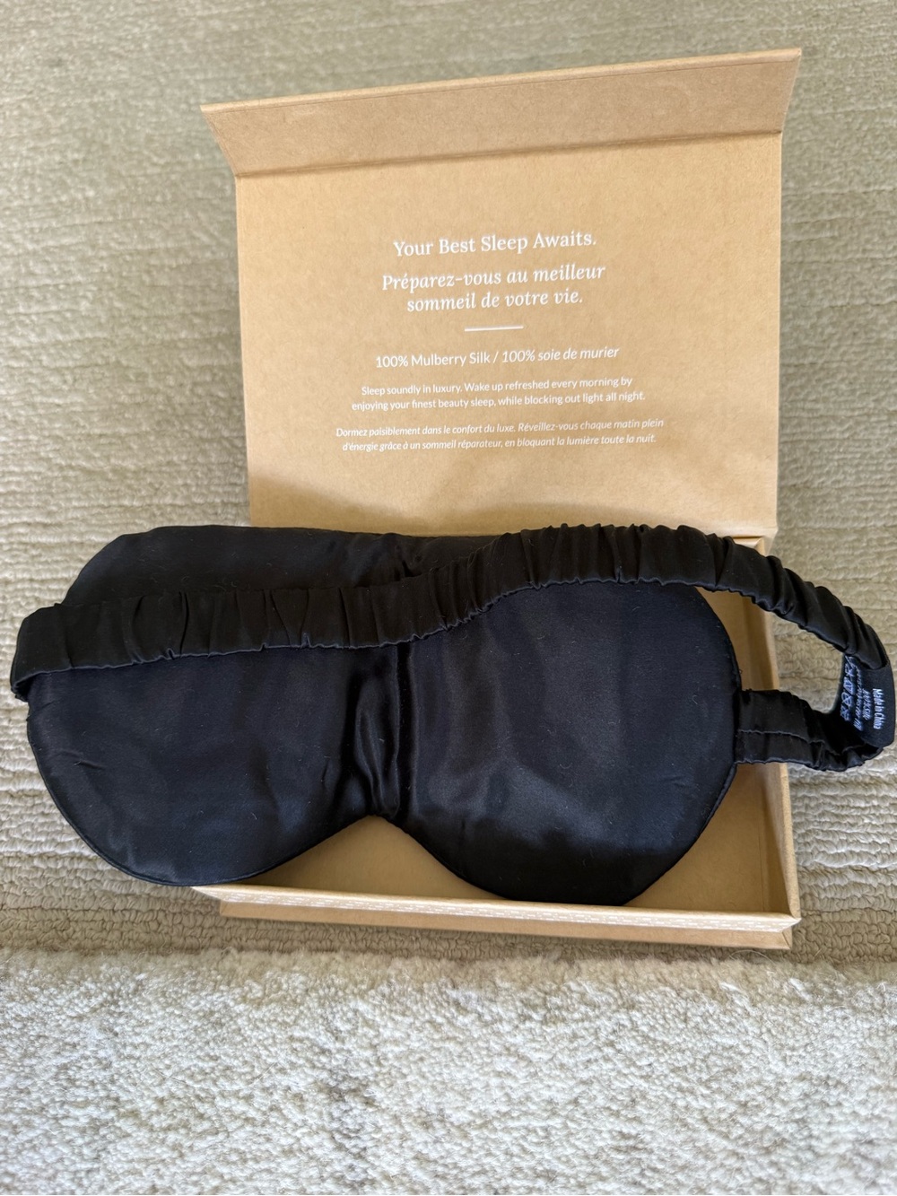 NWT - silk & snow Silk Sleep Mask - BLACK